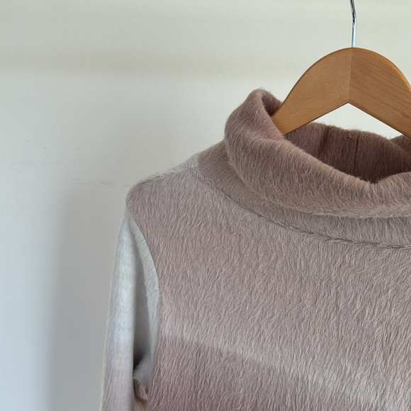 Maria Stanley Tawni Sweaterdress in Blush Ombre 🎀 - Picture 3 of 7